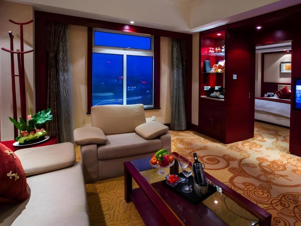 Feicheng Blossom Hotel Extérieur photo