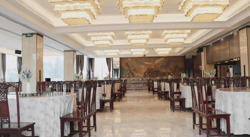 Feicheng Blossom Hotel Extérieur photo