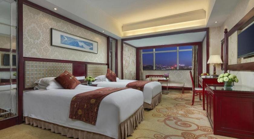 Feicheng Blossom Hotel Extérieur photo